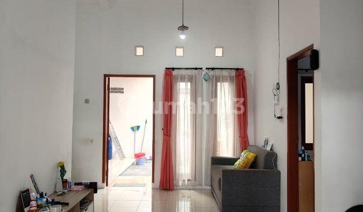Sell Ready-to-Occupy House in Taman Kopo Indah III / TKI 3
