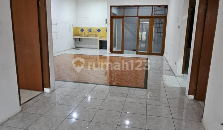 For Rent, Ready to Occupy House in TKI Taman Kopo Indah 3 For Rent, Ready to Occupy House in TKI Taman Kopo Indah 3