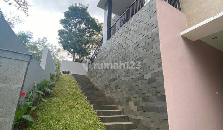 Dijual Rumah Luas Terawat Nyaman di Dago Pandawa 1