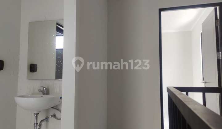 Disewakan Rumah Lokasi Summarecon Cluster Dayana Bandung 2