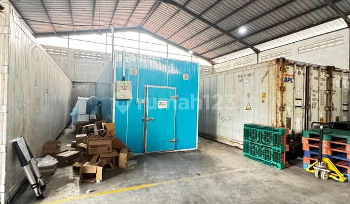 Warehouse for Rent on Soekarno Hatta Main Road