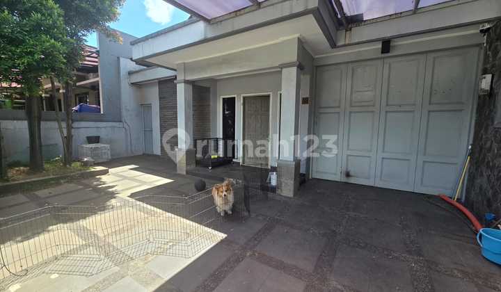 Di Jual Rumah Siap Huni di Singgasana Pradana