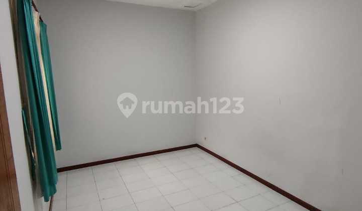 FOR RENT 1.5-story house in Batununggal, Semi-furnished 2
