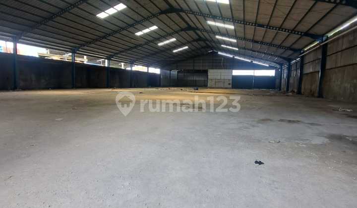 For rent, warehouse in a prime location, Gedebage, Bandung. For rent, warehouse in a prime location, Gedebage, Bandung.