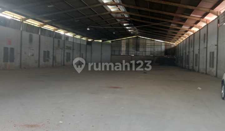 Warehouse for Rent, Ready to Occupy in Lewigajah, Cimahi