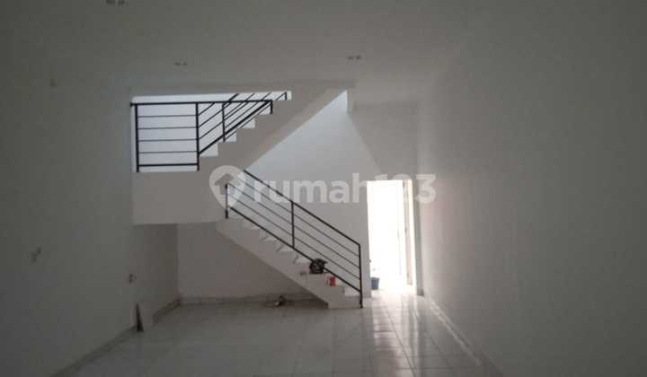 For Rent: 2-Story Shop House on Ciwastra Main Road