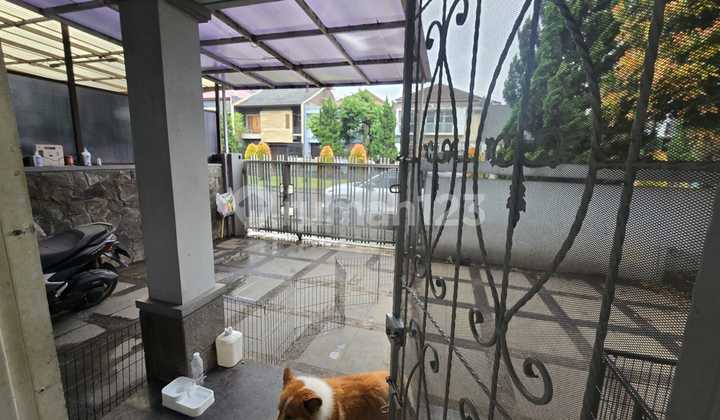 Di Jual Rumah Siap Huni di Singgasana Pradana 2