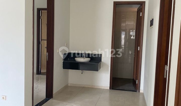 For Rent, Well-Maintained Ready-to-Occupy House in Wangsakerta, Kbp 2