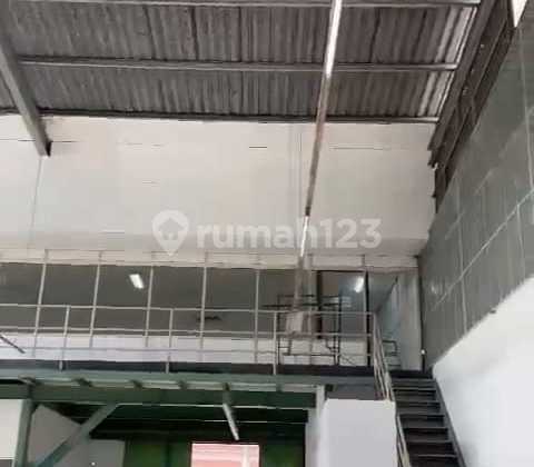 Warehouse for Rent Ready-to-Use in Industrial Area, Cimahi Close to Baros Toll Road Warehouse for Rent Ready-to-Use in Industrial Area, Cimahi Close to Baros Toll Road