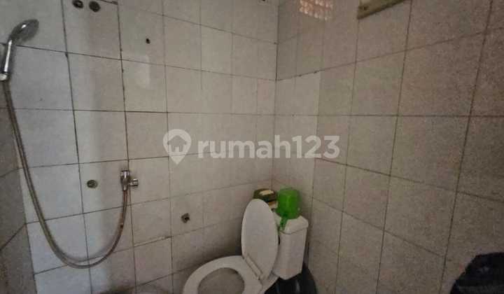 For immediate sale: Singgasana Pradana wing house, Moh Toha Street, Bandung. 2