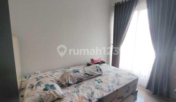 Disewakan Rumah 2 Lantai di Summarecon, Cluster Flora 2