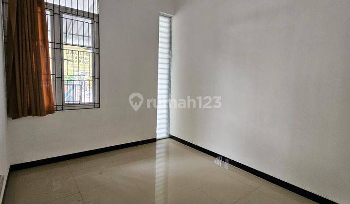 Sewa Rumah Taman Kopo Indah 3 Blok E 1