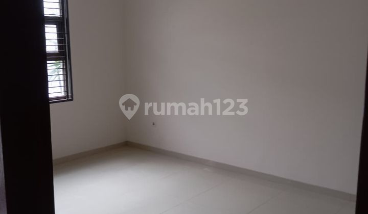 For Sale House in Taman Kopo Indah 2, Renovated by Indonesian Migrant Worker. 2