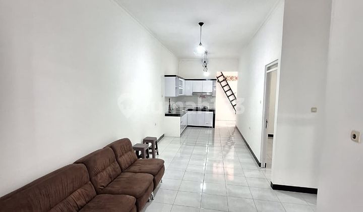 Isewa Rumah Tinggal Siap Huni Area Taman Kopo Indah 3 Blok E (Patung Macan) Isewa Rumah Tinggal Siap Huni Area Taman Kopo Indah 3 Blok E (Patung Macan)