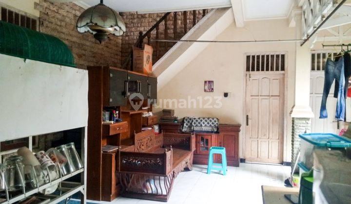 RUMAH BESAR BAGUS TERAWAT 2 LT DI SURABAYA DEKAT KAMPUS2 BESAR  2