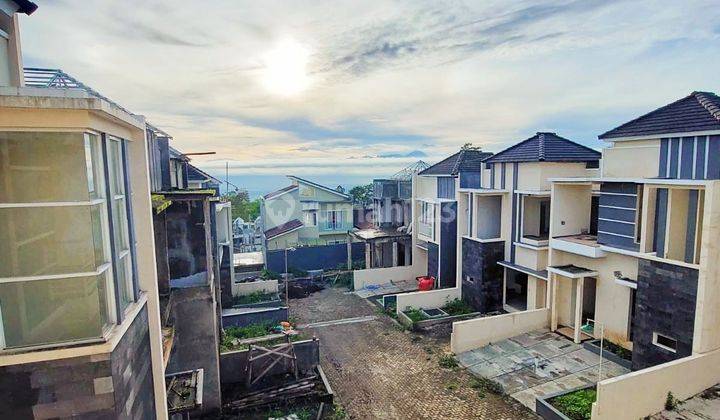 RUMAH/VILLA  BAGUS MODERN 2 LT HARGA MURAH Di BATU FULL FURNISHED 2