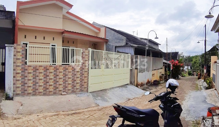 RUMAH BARU GRESS SIAP HUNI HARGA MURAH DI BANDULAN KOTA MALANG 1