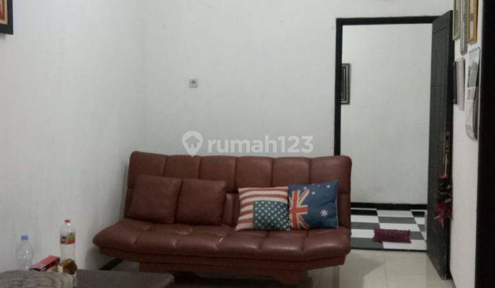 RUMAH BAGUS MODERN 2 LT SEMI FURNISH DI SULFAT KOTA MALANG
 2