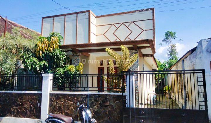 RUMAH BAGUS KOKOH DAN MODERN TANAH LUAS DEPAN ROW LEBAR STRATEGIS 1