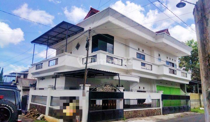 Villa Mewah 2 lt + Furnish area Perkotaan dekat Balai kota Batu 1