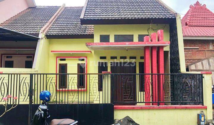 RUMAH MODERN JUAL CEPAT DI IKAN-IKAN BLIMBINGKOTA MALANG
 1