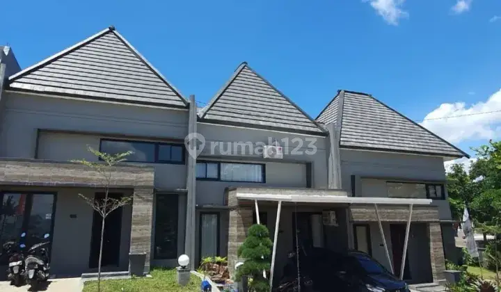 RUMAH/VILLA BARU 2 LT DI PUSAT KOTA BATU HARGA 900 JUTAAN  1