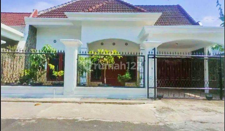 RUMAH BARU RENOVASI 2 LANTAI HARGA MURAH NEGO DISUHAT KOTA MALANG 1