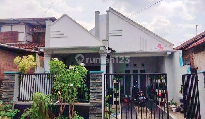 Rumah bagus bersih terawat dan siap huni di Ciliwung kota Malang 1