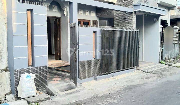 RUMAH BAGUS MODERN SIAP HUNI HARGA MURAH BISA KPR DISAWOJAJAR 2