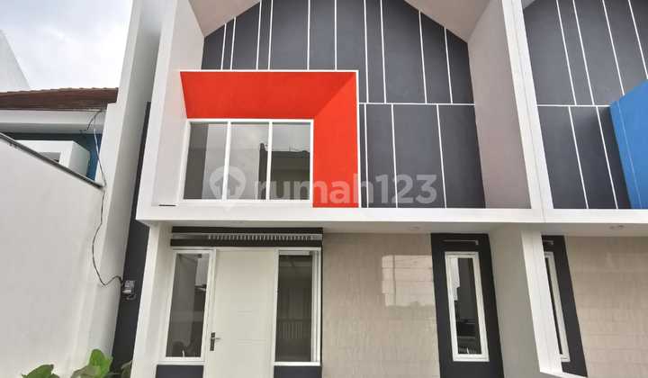 Rumah Baru Gress 2 Lt Mezanine Semi Furnish Strategis Di Blimbing Rumah Baru Gress 2 Lt Mezanine Semi Furnish Strategis Di Blimbing