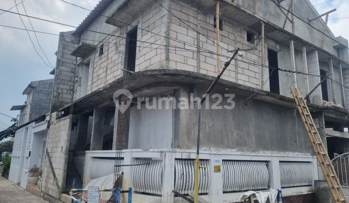 Strategic Regional Dormitory Suhat Axis Jl Papa Kuning, Malang City 2