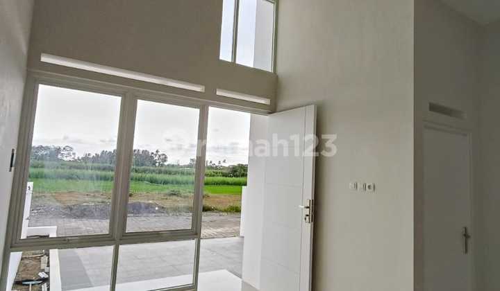 Promo!! Rumah Baru Gress Bisa Kpr Lokasi Strategis Dekat Exit Tol