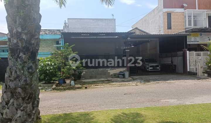 Dijual Cepat! Poros Jalanrumah Lokasi Strategis ,cocok Utk Usaha