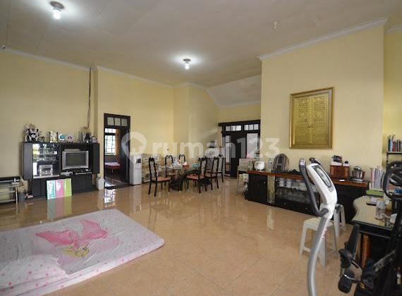 Rumah Besar Mewah Poros Jalan Boulevar Di Bukit Dieng Kota Malang 2