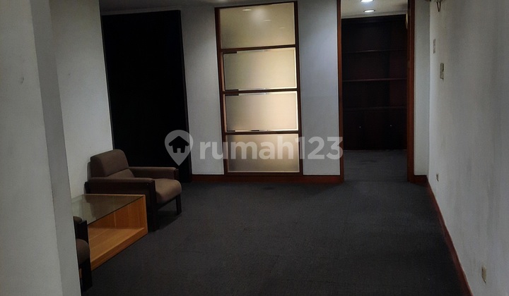 Ruko Plaza3 Pondok Indah Ready to Occupy Within Spacious Complex Parking 2