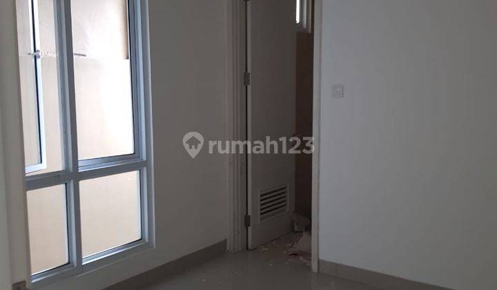Rumah Bagus Posisi Hoek Di Karelia Village Gading Serpong 9