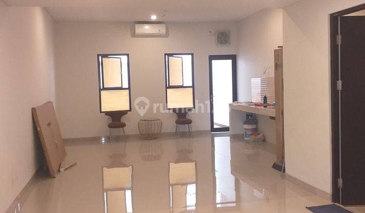 Rumah Baru 2lt Sudah Renov Di Castilla BSD 2