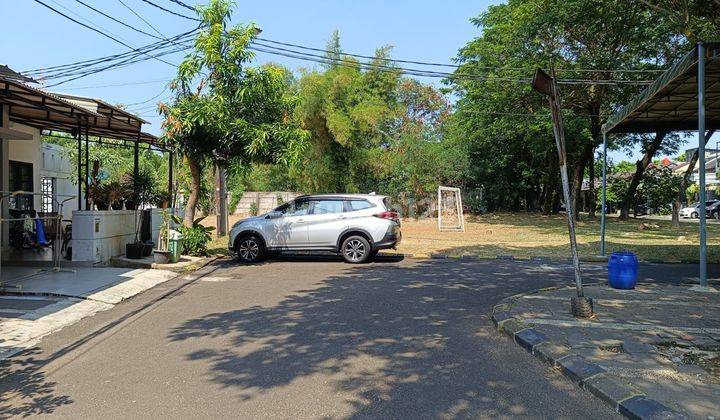 Dijual Cepat Rumah Depan Taman di Celesta Graha Raya 2