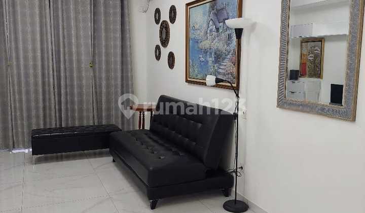 ruang tamu jual cepat apartemen sky house