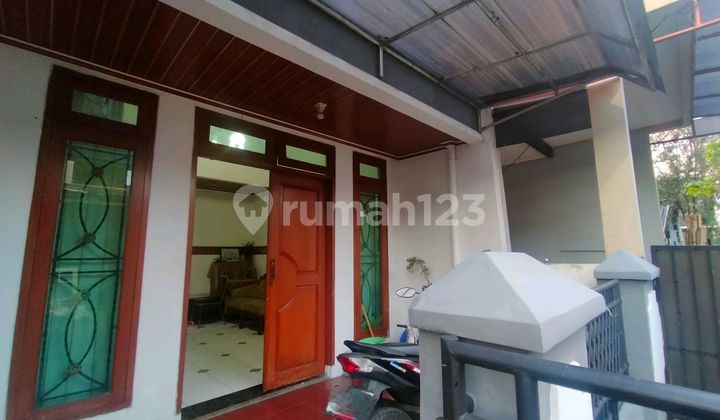 Rumah 2 1/2 Lantai Griya Loka Bsd SHM Bagus Siap Huni