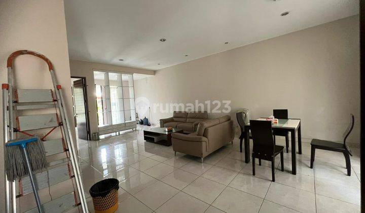 Disewakan Rumah Full Furnished Foresta Bsd City 2 Lantai  1