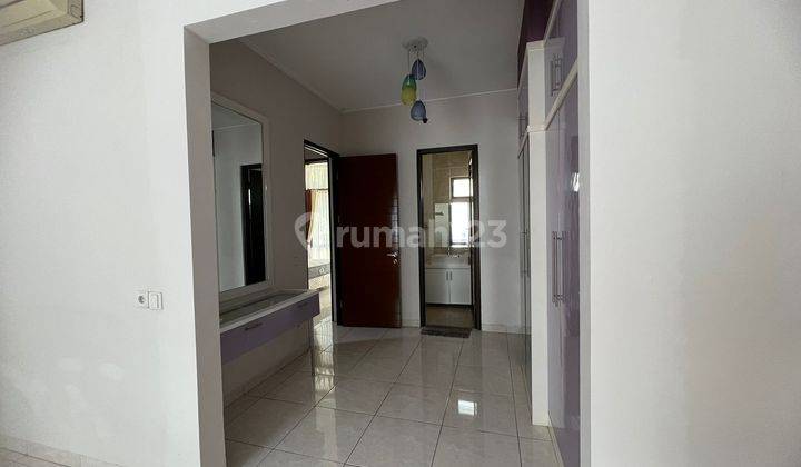 Disewakan Rumah Full Furnished Foresta Bsd City 2 Lantai  2