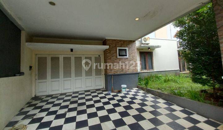 Rumah Hook 2 Lantai Di Kencanaloka BSD SHM 1