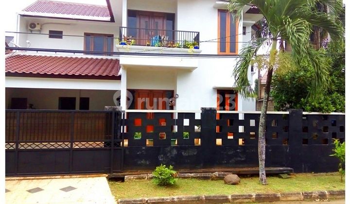 Rumah Cantik 2 Lantai Di Griya Loka BSD Bangunan Mandiri Bagus  2