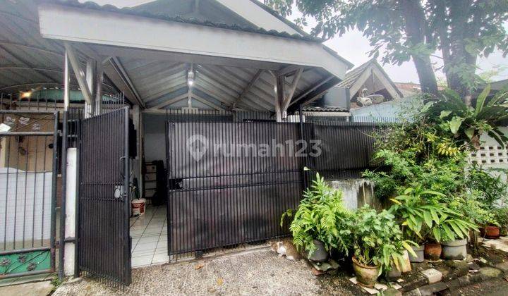 Rumah 1,5 Lantai Kencana Loka Bsd Shm Siap Huni 1