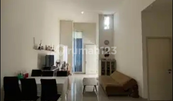 Dijual Rumah Serpong Garden Dekat BSD Full Renovasi