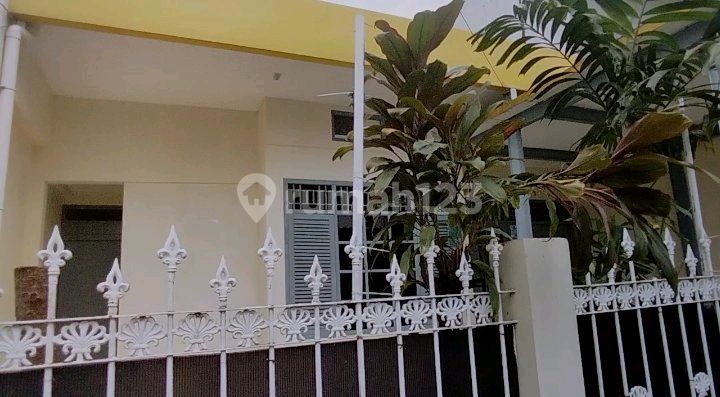 Rumah 4 Kamar Tidur di Griya Loka Bsd- 1 1/2 Lantai Mezanine Rumah 4 Kamar Tidur di Griya Loka Bsd- 1 1/2 Lantai Mezanine