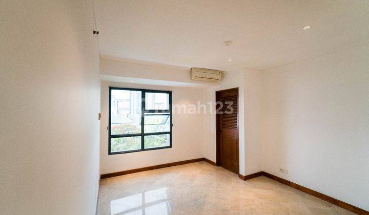 kamar tidur jual cepat apartemen grand tropic
