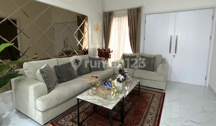 Rumah Mewah di Kencana Loka BSD Full Furnished 2 Lantai 2
