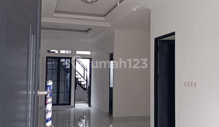Rumah Baru Brand New Griya Loka Bsd 1 1/4 Lantai 2